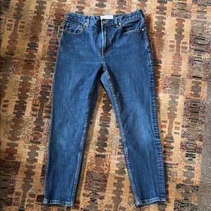 Everlane High Rise Ankle Jean 29